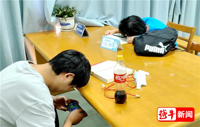 不文明行为九连拍这些行为让图书馆很受伤文明阅读从我做起